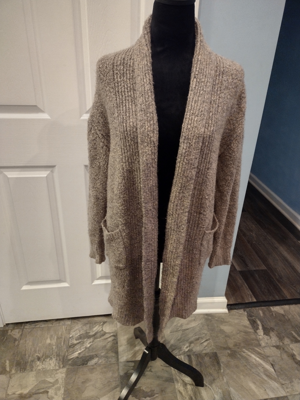 Dreamers Cozy Open-Front Women's Cardigan Sweater in Heather Taupe